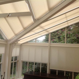 pleated-roof-blinds-essex4-1000