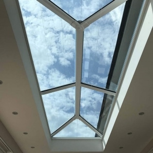 pleated-roof-blinds-essex_1010-1000
